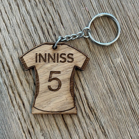 Wooden Inniss 5 Player Shirt Keyring